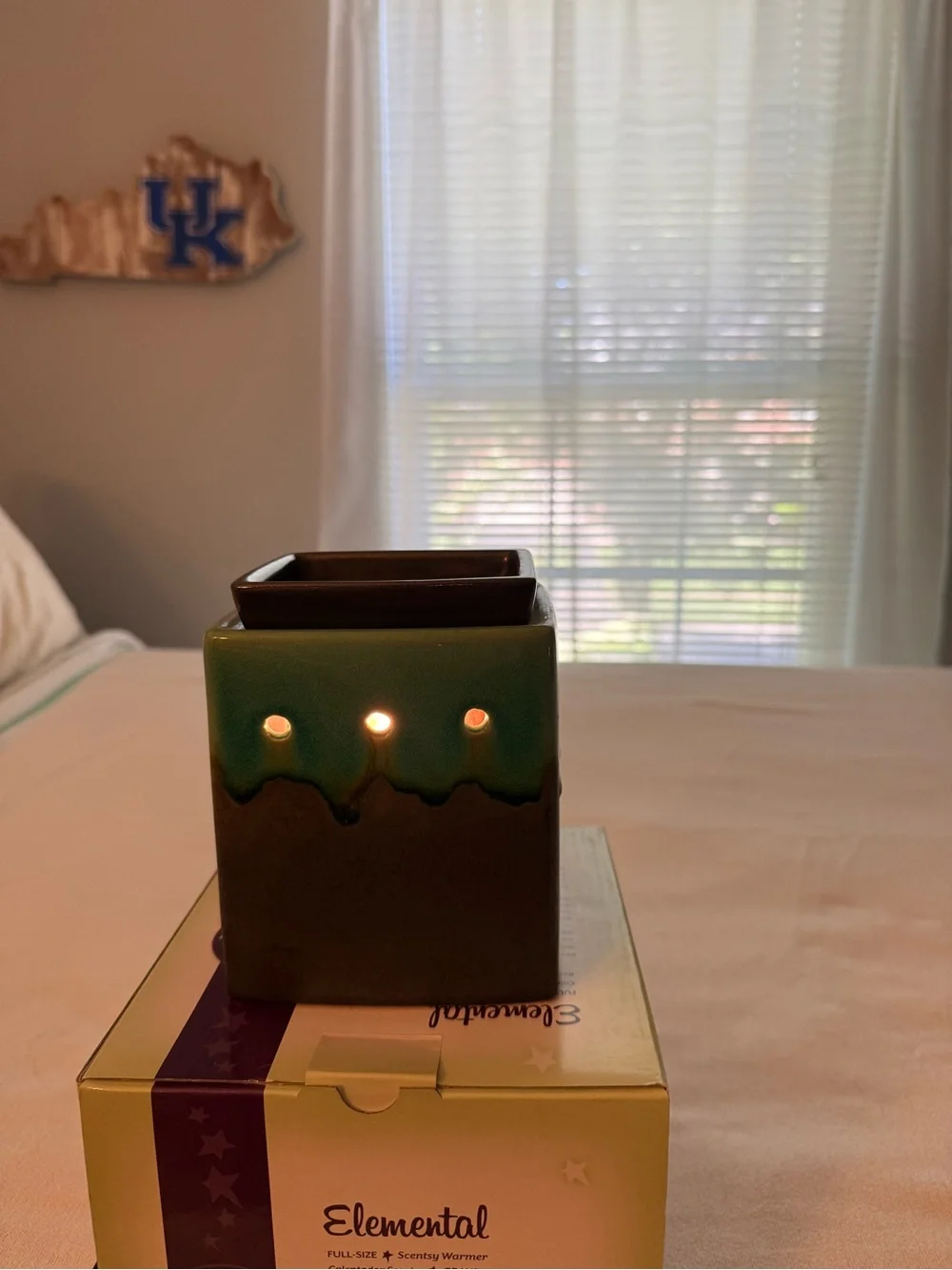 Scentsy Green and Brown Ceramic Elemental Wax Warmer
